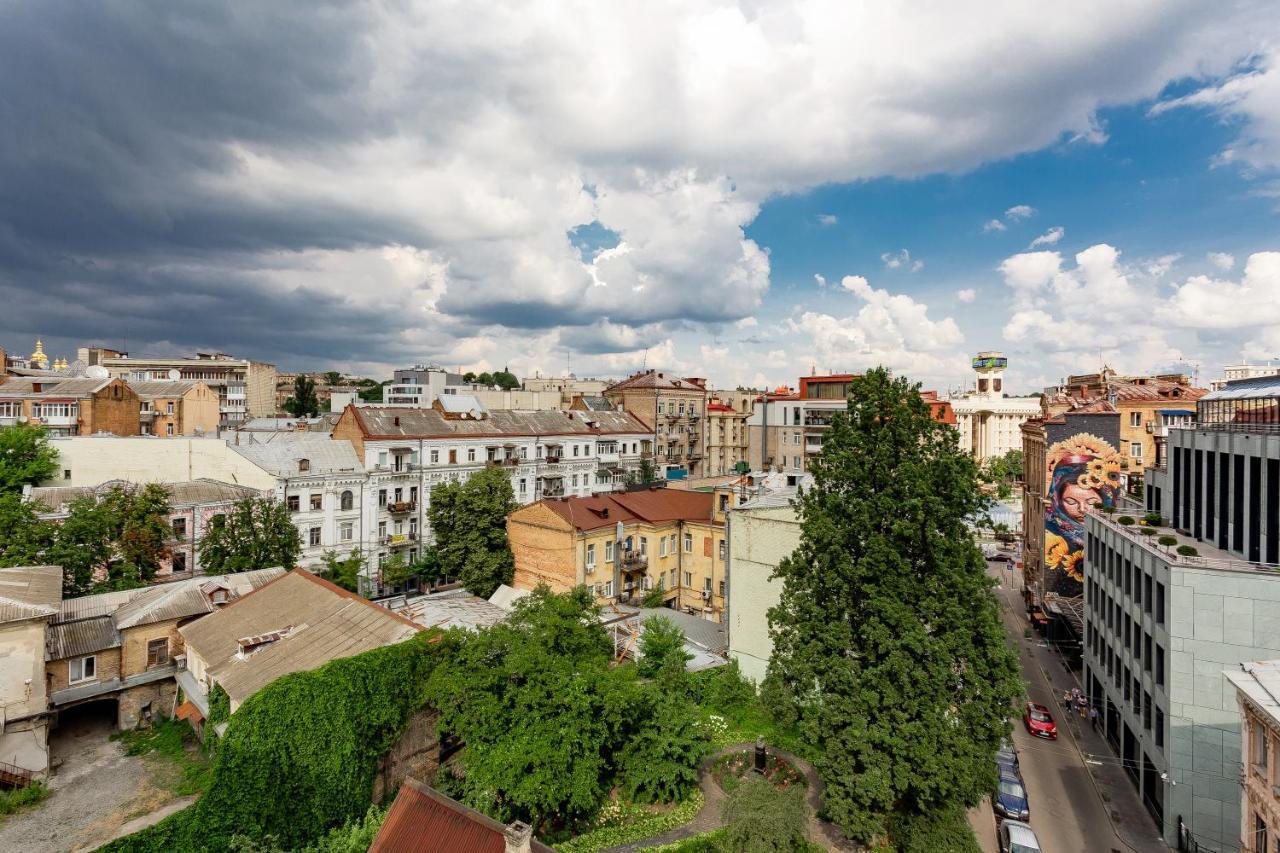 Senator Maidan Aparthotel Kiev Exterior foto